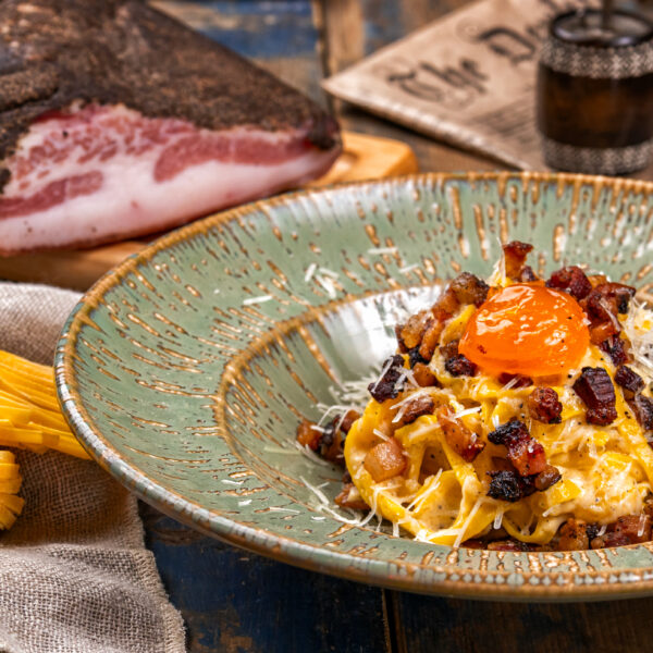 Paste cu sos carbonara 320g (70g, 60g)